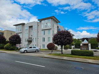 Main Photo: 407 32075 GEORGE FERGUSON Way in Abbotsford: Abbotsford West Condo for sale in "Arbour Court" : MLS®# R2882682