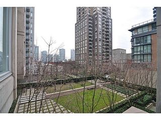 Photo 7: 308 1010 RICHARDS Street in The Gallery: Condo for sale : MLS®# V986408