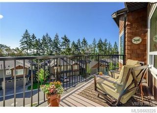 Photo 5: 19 2319 Chilco Rd in View Royal: VR Six Mile Row/Townhouse for sale : MLS®# 669226