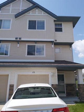 Photo 2: 175 Hidden Creek Cove NW in Calgary: Hidden Valley Row/Townhouse for sale : MLS®# A1250656