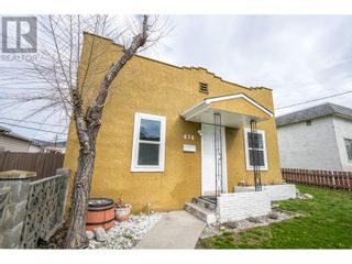 Photo 2: 676 Ellis Street in Penticton: House for sale : MLS®# 10308196