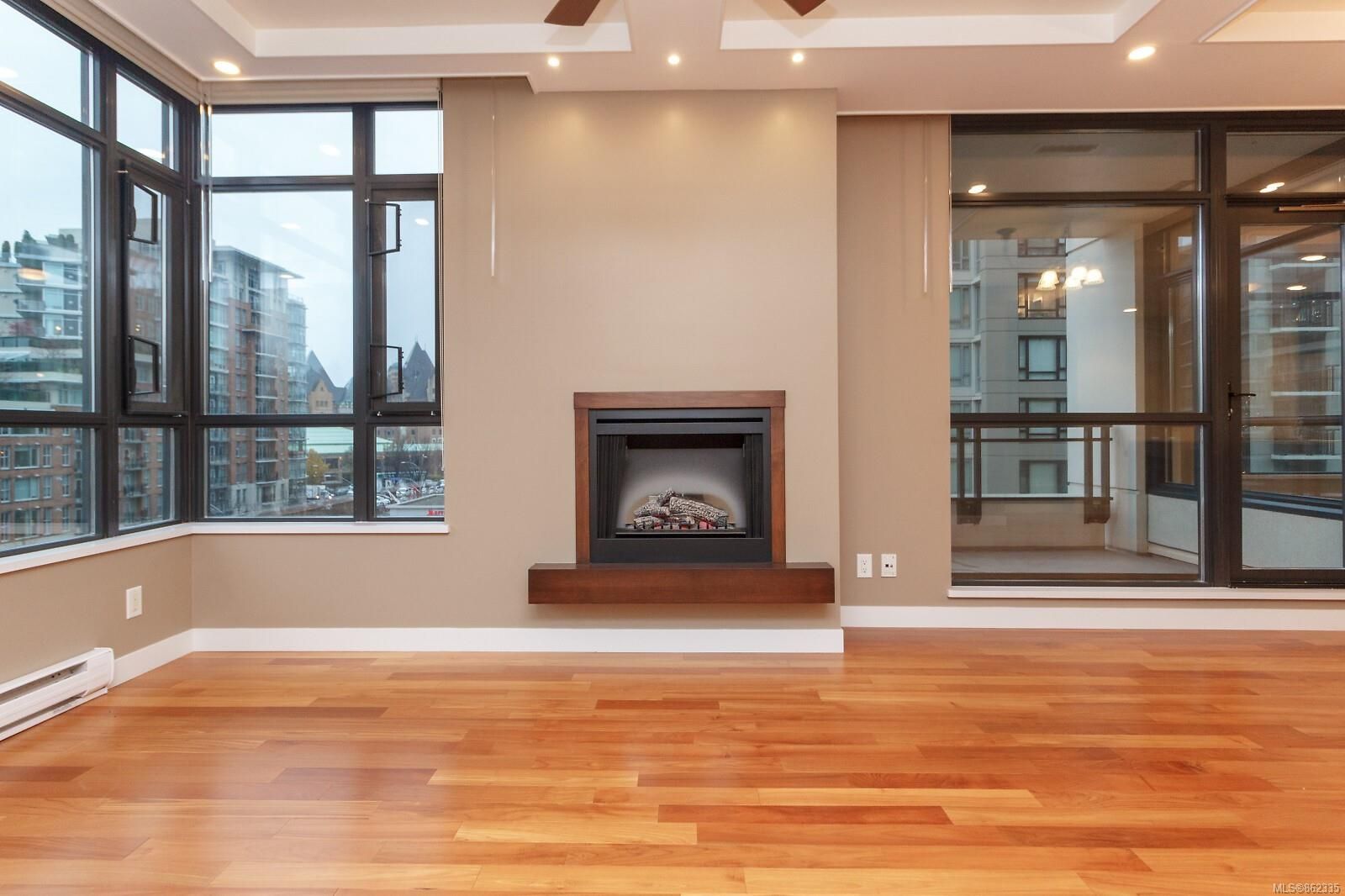 Photo 6: Photos: 406 788 Humboldt St in Victoria: Vi Downtown Condo for sale : MLS®# 862335