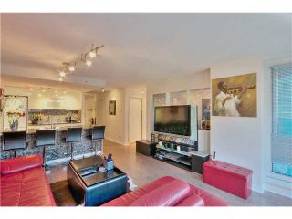 Photo 3: 905 788 HAMILTON Street in Vancouver: Downtown VW Condo for sale (Vancouver West)  : MLS®# V1053998
