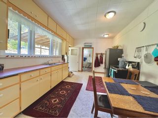 Photo 15: 5759 LONGBEACH RD in Nelson: House for sale : MLS®# 2476389