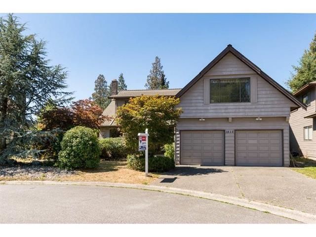 Main Photo: 1815 148A STREET in Surrey: Sunnyside Park Surrey House for sale (South Surrey White Rock)  : MLS®# R2115625