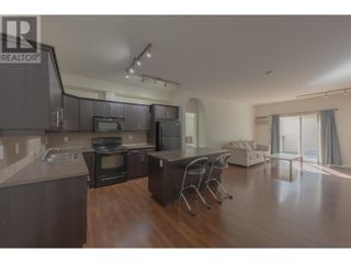 Photo 1: 151 Taylor Road Unit# 302 in Kelowna: House for sale : MLS®# 10310397
