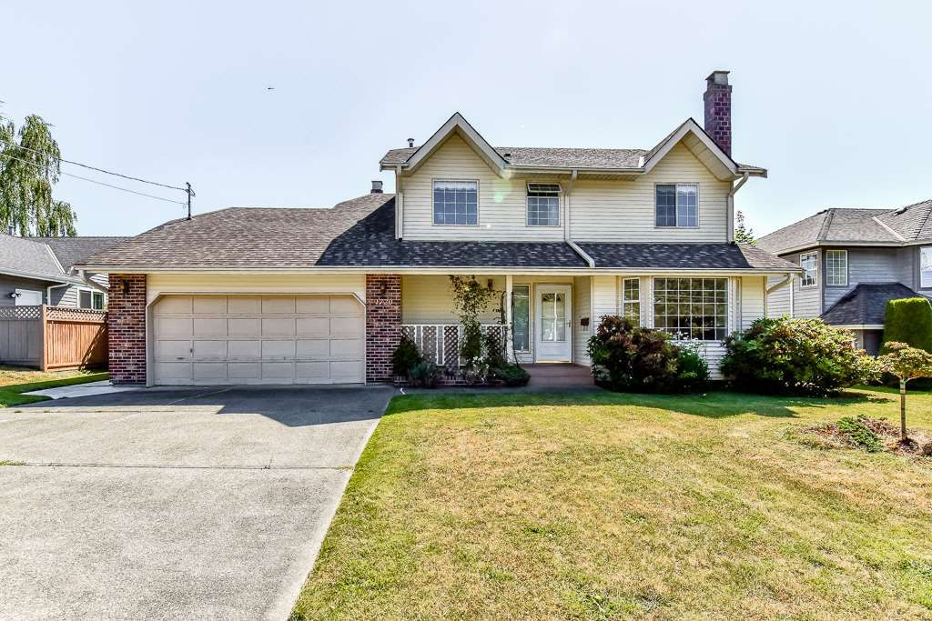 Main Photo: 1720 130 Street in Surrey: Crescent Bch Ocean Pk. House for sale in "Summerhill" (South Surrey White Rock)  : MLS®# R2185802