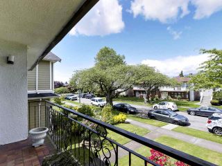 Photo 4: 2632 NAPIER Street in Vancouver: Renfrew VE House for sale (Vancouver East)  : MLS®# R2458851