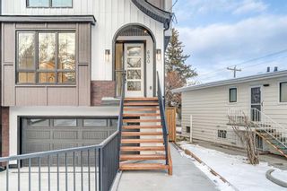 Photo 4: 630 30 Avenue NE in Calgary: Winston Heights/Mountview Semi Detached (Half Duplex) for sale : MLS®# A2098066