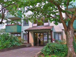 Photo 2: 103 2159 WALL Street in Vancouver: Hastings Condo for sale in "Wall Court" (Vancouver East)  : MLS®# R2195073