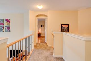 Photo 19: 82 Discovery Ridge Manor SW in Calgary: Discovery Ridge Detached for sale : MLS®# A2020565