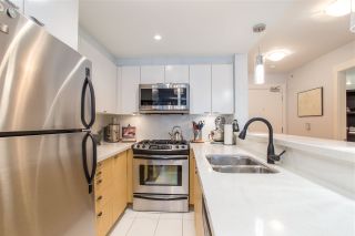 Photo 5: 300 160 W 3RD STREET in North Vancouver: Lower Lonsdale Condo for sale : MLS®# R2399108