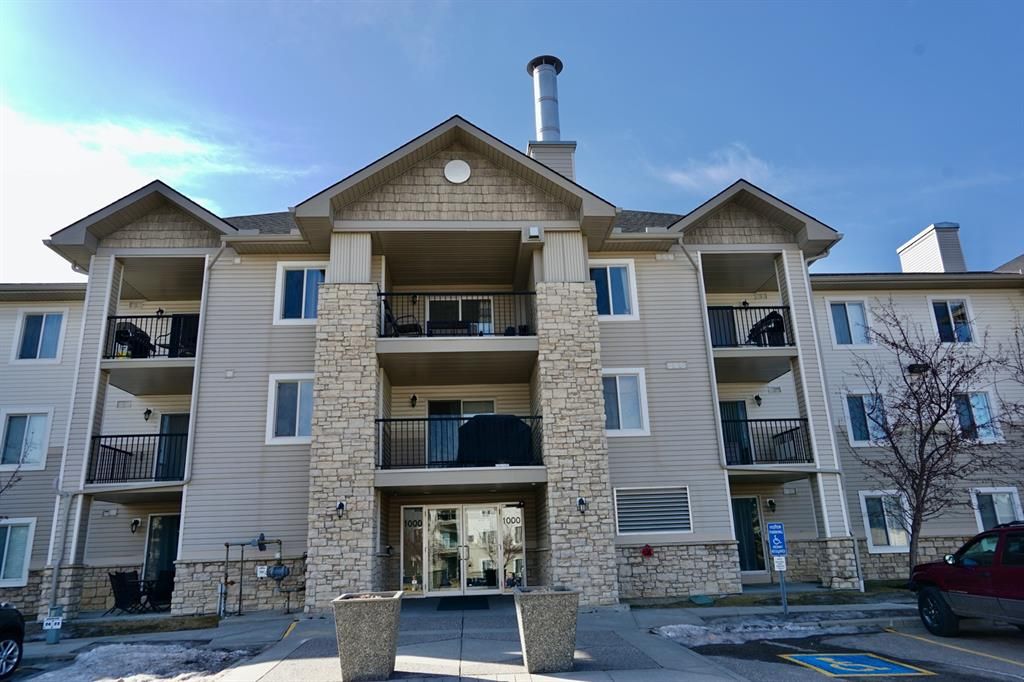 Main Photo: 1205 2371 Eversyde Avenue SW in Calgary: Evergreen Apartment for sale : MLS®# A1089285