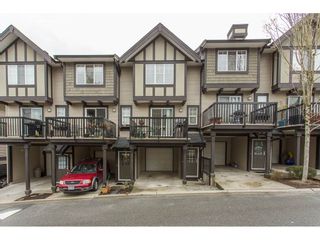 Photo 1: 22 20176 68 Avenue in Langley: Willoughby Heights Townhouse for sale in "STEEPLECHASE" : MLS®# R2146576