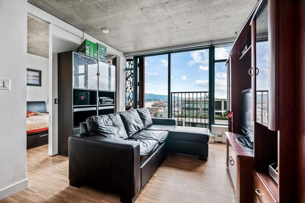 Photo 1: Photos: 3605 128 W CORDOVA Street in Vancouver: Downtown VW Condo for sale in "Woodwards" (Vancouver West)  : MLS®# R2644095