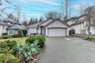 Photo 1: 17981 68TH Avenue in Surrey: Cloverdale BC House for sale (Cloverdale)  : MLS®# R2748896