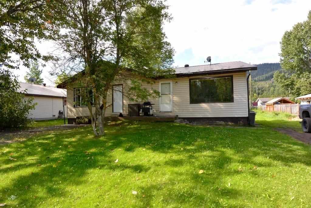 Main Photo: 3523 ALFRED Avenue in Smithers: Smithers - Town Duplex for sale (Smithers And Area (Zone 54))  : MLS®# R2487438