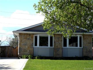 Photo 2: 114 Dubois Place in Winnipeg: Fort Garry / Whyte Ridge / St Norbert Residential for sale (South Winnipeg)  : MLS®# 1613722