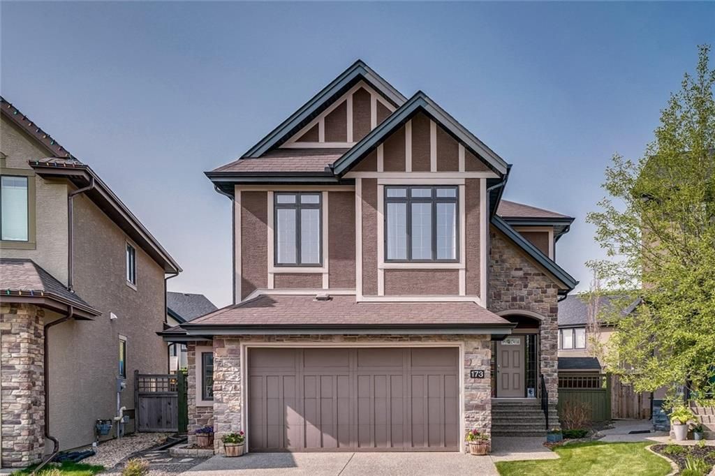 Main Photo: 173 WEST COACH Place SW in Calgary: West Springs Detached for sale : MLS®# C4248234