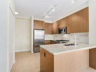 Photo 4: # 109 135 W 2ND ST in North Vancouver: Lower Lonsdale Condo for sale : MLS®# V1114739