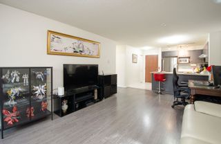 Photo 8: 113 9299 TOMICKI Avenue in Richmond: West Cambie Condo for sale in "MERIDIAN GATE" : MLS®# R2870374