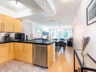 Photo 2: 1106 950 CAMBIE Street in Vancouver: Yaletown Condo for sale in "Pacific Place Landmark 1" (Vancouver West)  : MLS®# R2816651