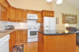 Photo 9: 11 5688 152 Street in Surrey: Sullivan Station Townhouse for sale : MLS®# R2424236
