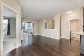 Photo 5: 207 2336 WHYTE Avenue in Port Coquitlam: Central Pt Coquitlam Condo for sale in "CENTREPOINTE" : MLS®# R2423932