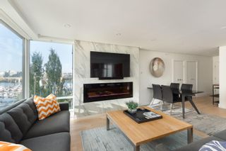 Photo 5: 802 1201 MARINASIDE Crescent in Vancouver: Yaletown Condo for sale (Vancouver West)  : MLS®# R2847314
