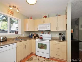 Photo 10: 1115 Norma Crt in VICTORIA: Es Rockheights Half Duplex for sale (Esquimalt)  : MLS®# 675692