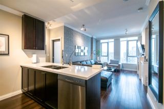 Photo 3: 2305 1001 HOMER Street in Vancouver: Yaletown Condo for sale in "THE BENTLEY BY POLYGON" (Vancouver West)  : MLS®# R2360905