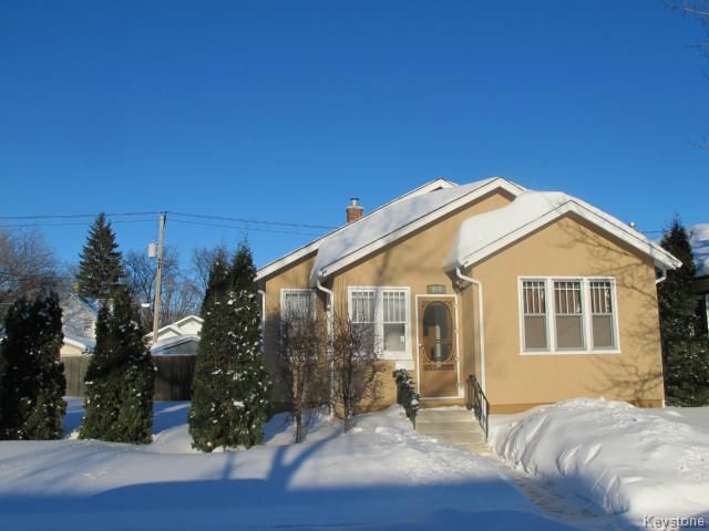 Main Photo:  in WINNIPEG: East Kildonan Residential for sale (North East Winnipeg)  : MLS®# 1401150