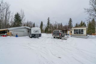 Photo 2: 7715 INGA Drive in Prince George: Pineview Manufactured Home for sale (PG Rural South (Zone 78))  : MLS®# R2546089