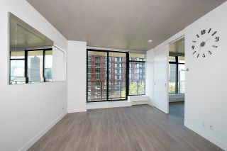 Photo 9: 1407 108 W CORDOVA Street in Vancouver: Downtown VW Condo for sale in "WOODWARDS" (Vancouver West)  : MLS®# R2740799