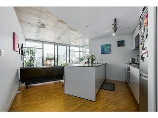Photo 2: 2108 128 W CORDOVA Street in Vancouver: Downtown VW Condo for sale in "WOODWARDS W-43" (Vancouver West)  : MLS®# V1140977