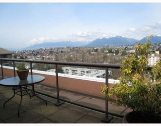 Photo 9: PH2 2041 BELLWOOD Avenue in Burnaby: Brentwood Park Condo for sale (Burnaby North)  : MLS®# V760252