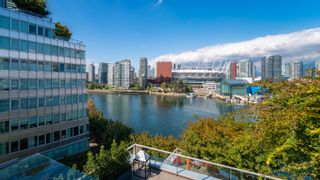 Photo 36: 701 151 ATHLETES Way in Vancouver: False Creek Condo for sale in "CANADA HOUSE ON THE WATER" (Vancouver West)  : MLS®# R2653667