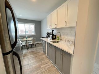 Photo 4: 10737 113 St NW in : Edmonton Apartment for rent