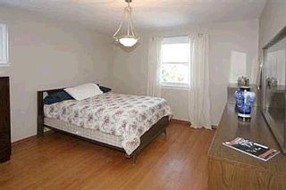 Photo 5: 15 BLEDLOW MANOR DR in TORONTO: Freehold for sale