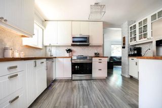 Photo 11: 31 Sadler Avenue in Winnipeg: St Vital Residential for sale (2D)  : MLS®# 202219551