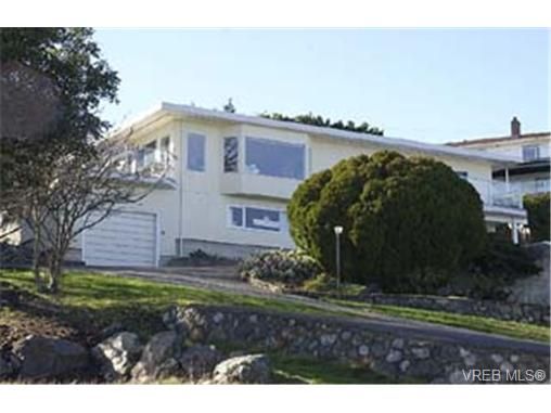 Main Photo: 307 Milburn Dr in VICTORIA: Co Lagoon House for sale (Colwood)  : MLS®# 278921