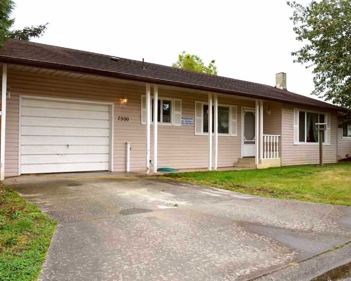 Main Photo: 7500 MAPLE Crescent: Agassiz House for sale : MLS®# R2106314