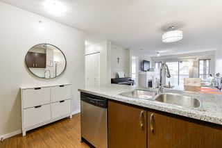Photo 3: 519 3132 DAYANEE SPRINGS Boulevard in Coquitlam: Westwood Plateau Condo for sale in "Ledgeview" : MLS®# R2726422