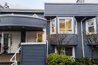 Photo 1: B3 240 W 16TH Street in North Vancouver: Central Lonsdale Townhouse for sale in "PARKVIEW PLACE" : MLS®# R2642725