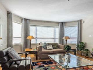 Photo 9: 305 9711 Fifth St in Sidney: Si Sidney South-East Condo for sale : MLS®# 896307