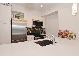Photo 6: 106 633 W 16TH Avenue in Vancouver: Fairview VW Condo for sale in "BIRCHVIEW TERRACE" (Vancouver West)  : MLS®# V1125999