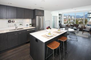 Photo 2: 910 111 E 1ST Avenue in Vancouver: Mount Pleasant VE Condo for sale in "Block 100" (Vancouver East)  : MLS®# R2125894