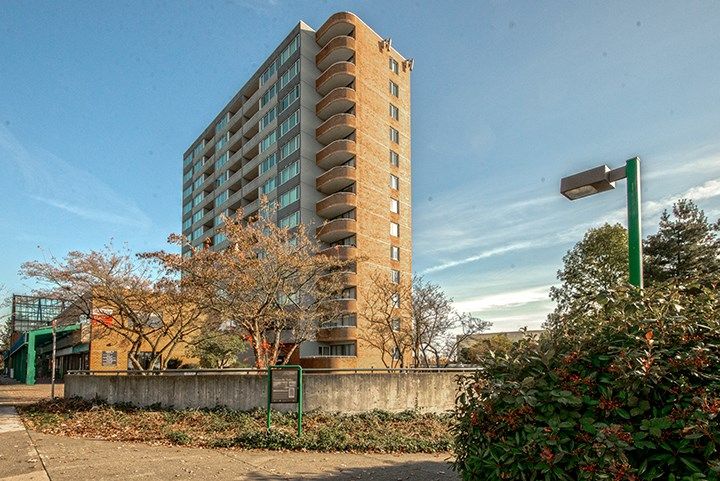 Main Photo: 1102 3920 HASTINGS Street in Burnaby: Willingdon Heights Condo for sale in "INGLETON PLACE" (Burnaby North)  : MLS®# R2012121