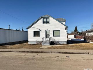 Main Photo: 220 1st Street South in Wakaw: Residential for sale : MLS®# SK962360