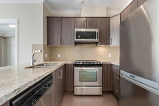 Photo 4: 309 6888 ROYAL OAK Avenue in Burnaby: Metrotown Condo for sale (Burnaby South)  : MLS®# R2849051